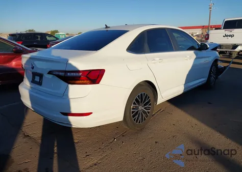2019 Volkswagen Jetta 1.4T R-Line/1.4T S/1.4T Se z USA, uszkodzony, nr VIN 3VWC57BU6KM193324